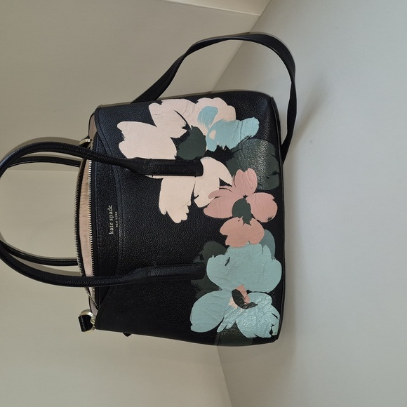 kate spade ♠️ Black Floral Women's Purse, Pre-loved. - Picture 3 of 16